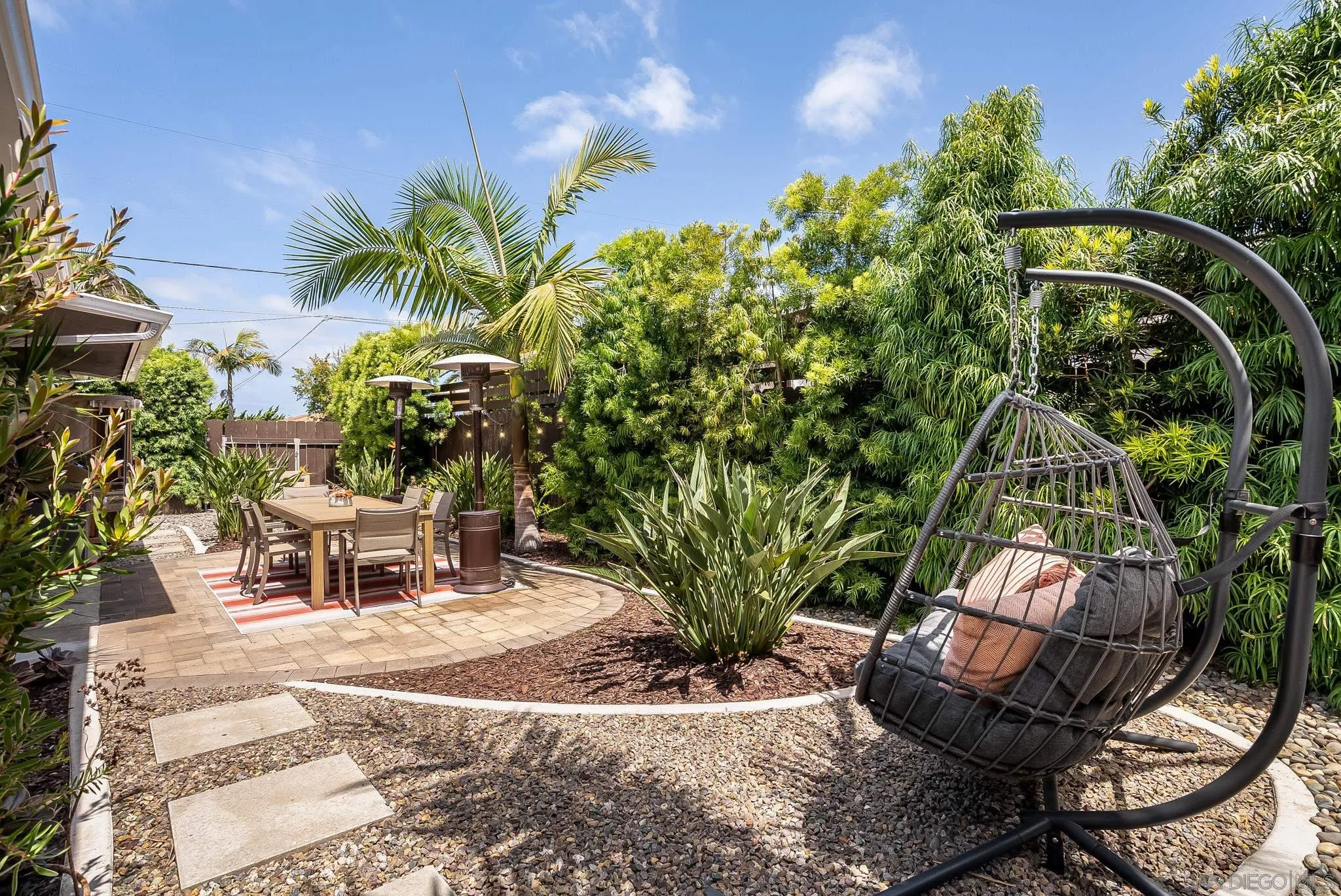 https://cdn.realtyfeed.com/cdn/127/220012346/085c05d4c7a71d0bc4b8c869fe18d5ec.webp