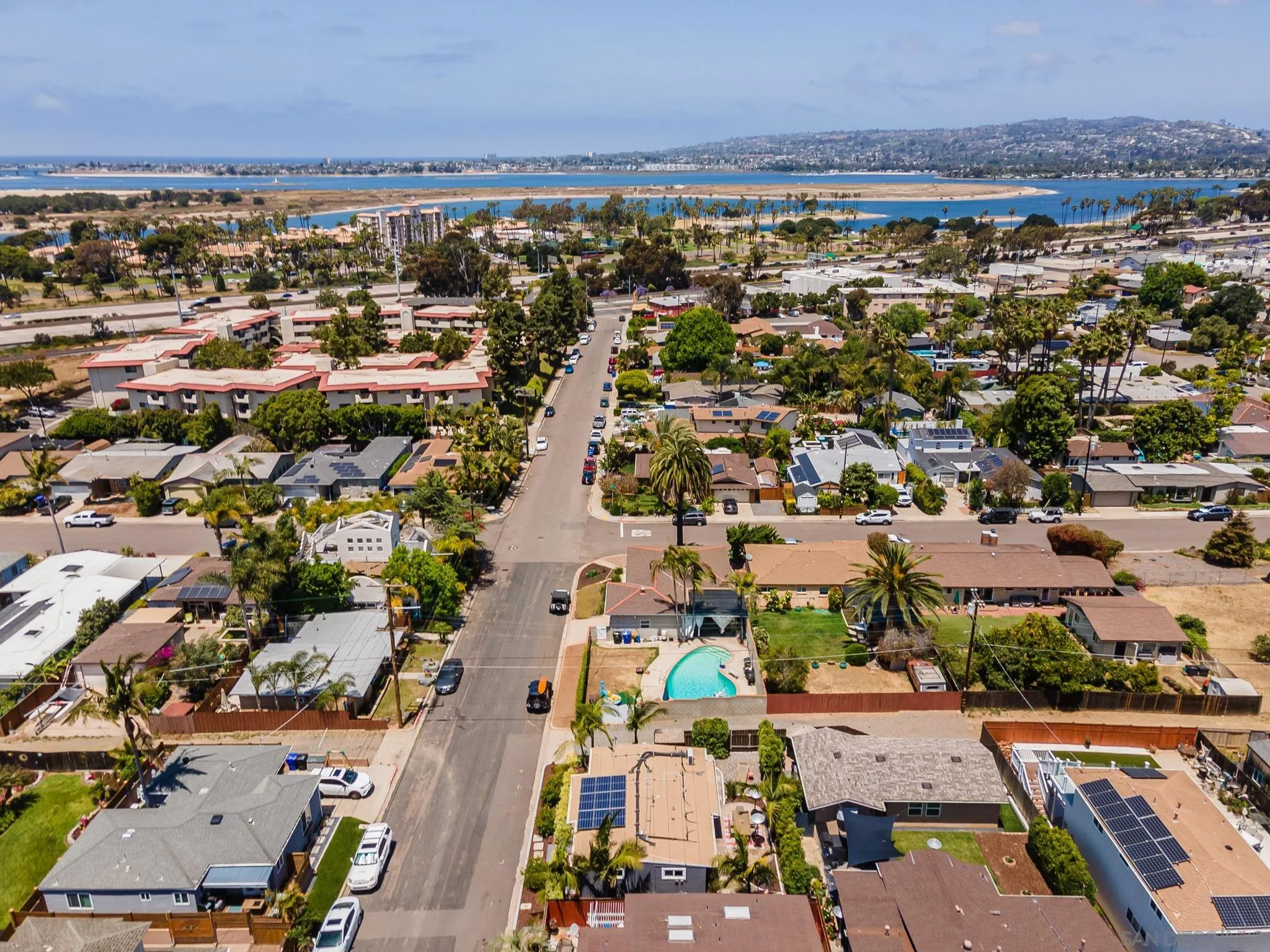 https://cdn.realtyfeed.com/cdn/127/220012346/4b5cffe0aa28eb01e3dcf18b58b0ec37.webp