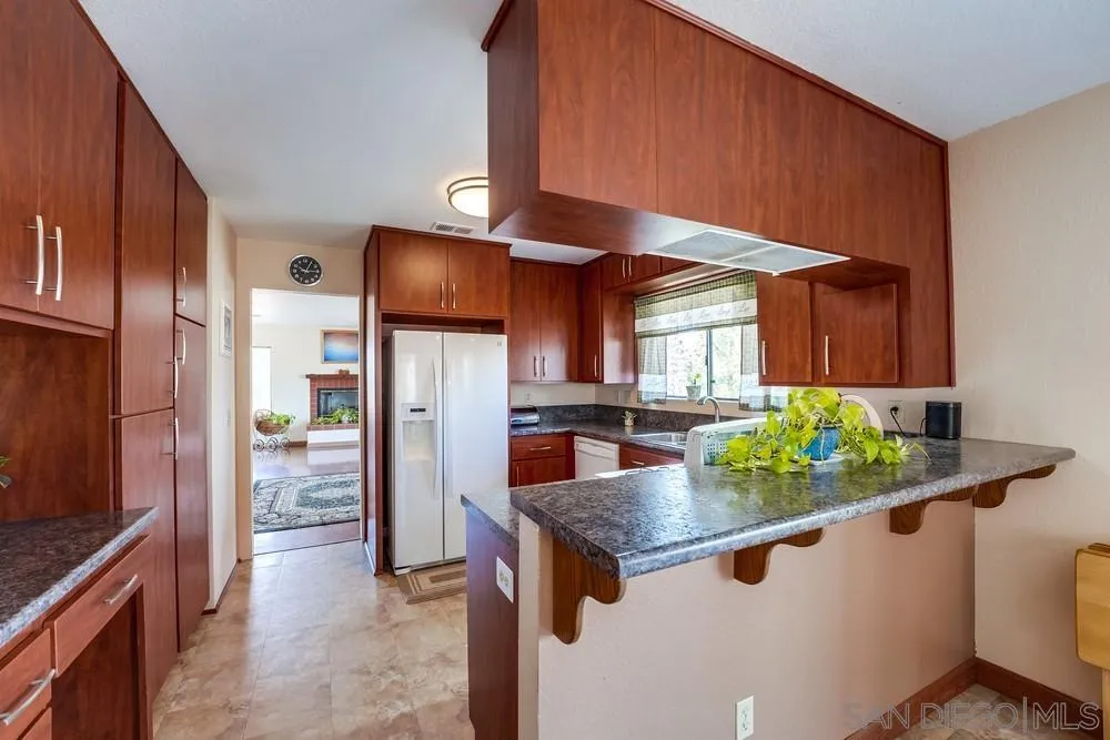 https://cdn.realtyfeed.com/cdn/127/220012469/0b40f8d00fc19b0da08c1034e9ac57a7.webp