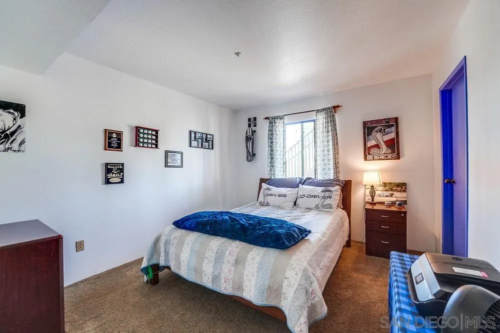 https://cdn.realtyfeed.com/cdn/127/220012469/11c5b41b314601a99155482ed2f1760e.webp