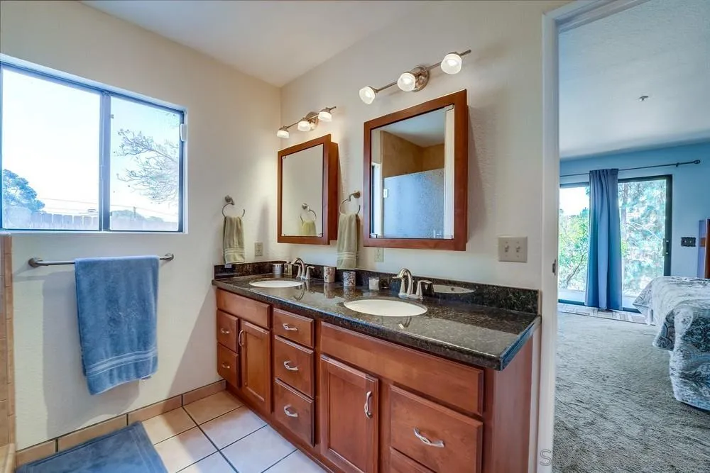 https://cdn.realtyfeed.com/cdn/127/220012469/5a4c3ad44bb2bfb2deed3b7abc09df65.webp