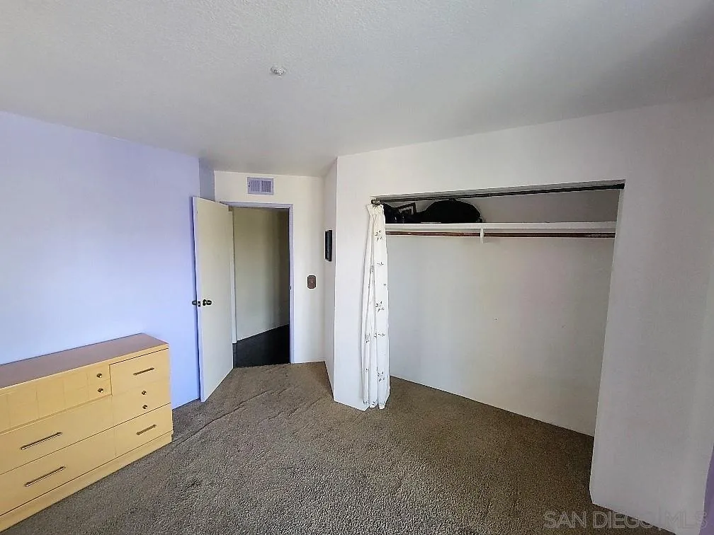 https://cdn.realtyfeed.com/cdn/127/220012469/61fec0764e03ca1fb3f2a494f260b54e.webp