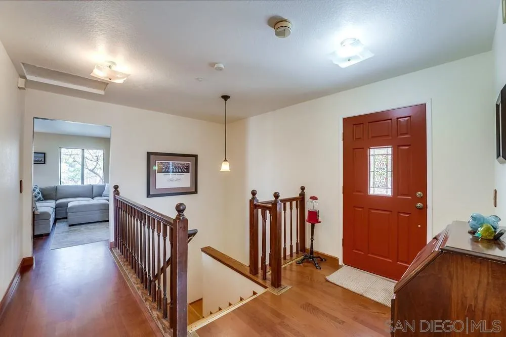 https://cdn.realtyfeed.com/cdn/127/220012469/671a42000f5c001bca3f537e2a173ca5.webp