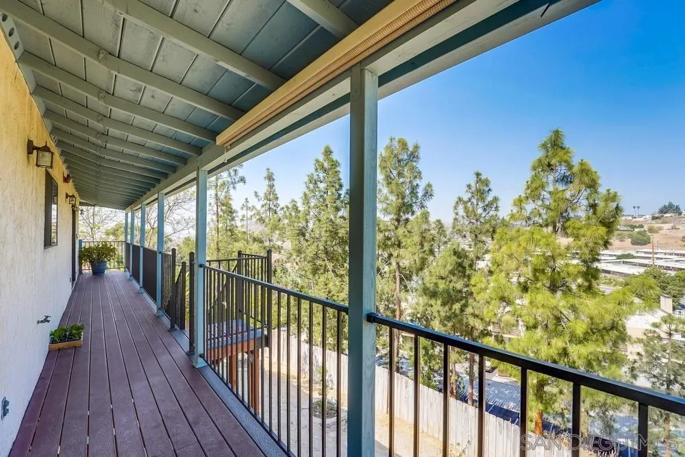 https://cdn.realtyfeed.com/cdn/127/220012469/8d1120897d45a6b9279de735ed66a7e7.webp