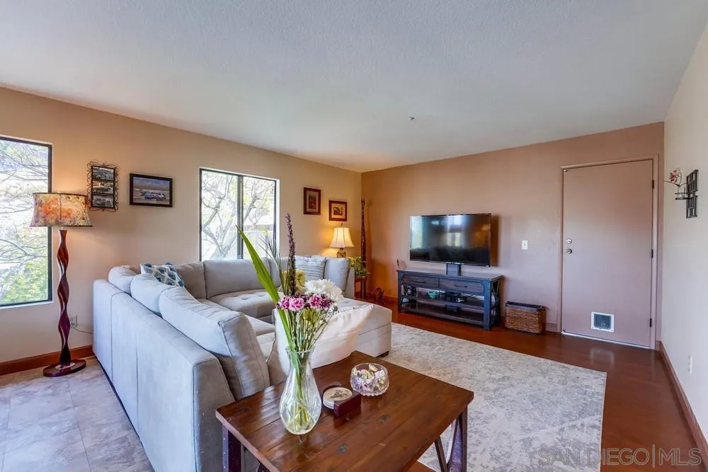 https://cdn.realtyfeed.com/cdn/127/220012469/a36661896f6ab85539fe39625c15f0ec.webp