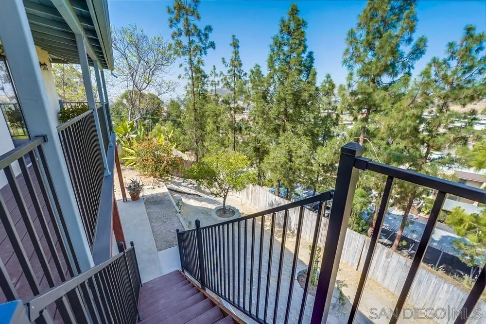 https://cdn.realtyfeed.com/cdn/127/220012469/ce409065c4aa5487d58a236b25531a71.webp