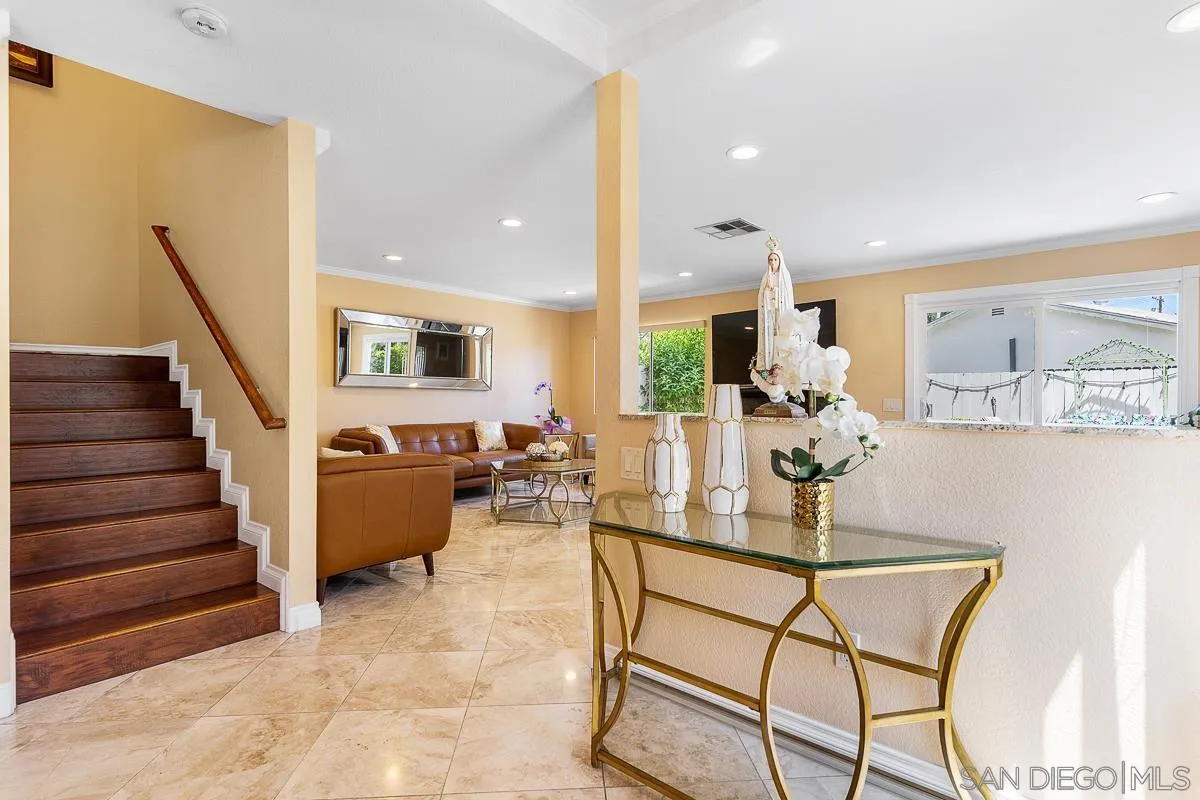 https://cdn.realtyfeed.com/cdn/127/220013416/6ed385d23cb518dae23e96b2efda4214.webp