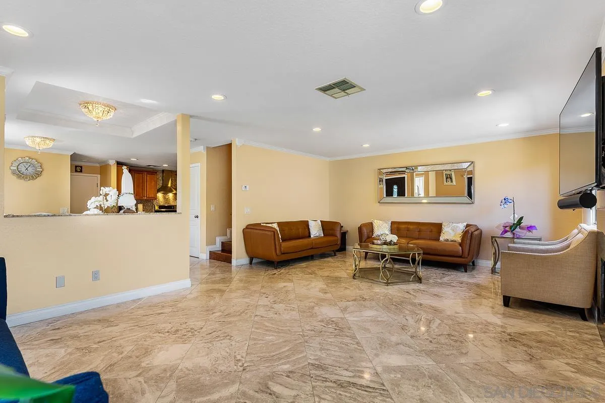 https://cdn.realtyfeed.com/cdn/127/220013416/970c57200bda6ce867b7b82252e35621.webp