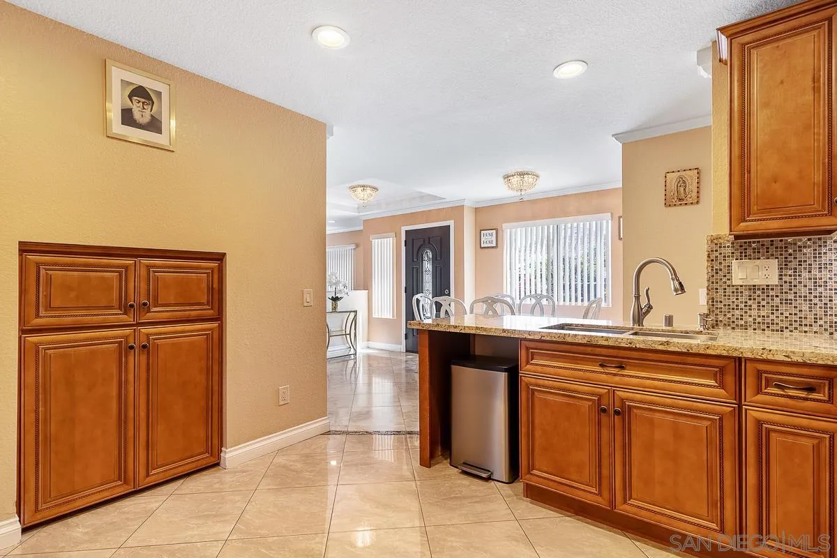 https://cdn.realtyfeed.com/cdn/127/220013416/c4a24d69c4feeac686478103a07b5cf7.webp
