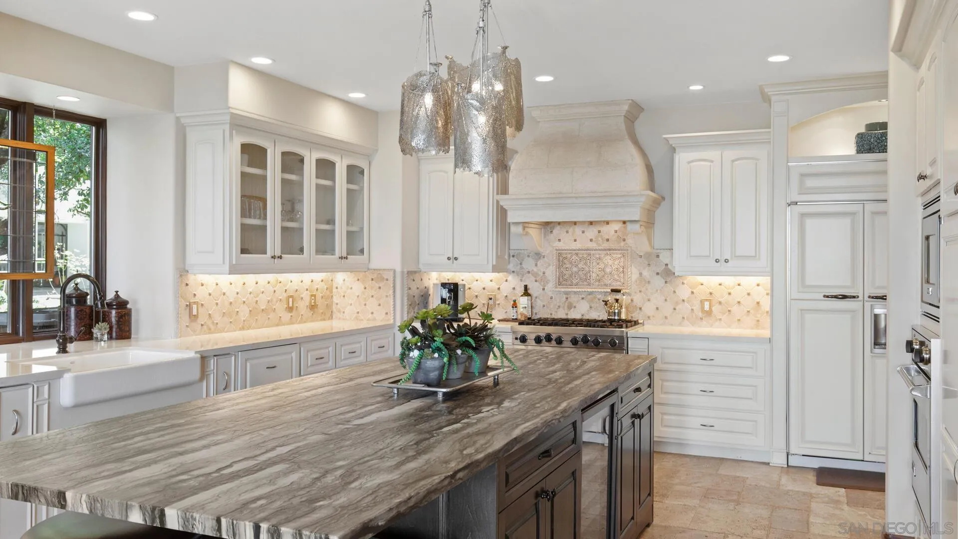 https://cdn.realtyfeed.com/cdn/127/220013813/0d3b452ab0fd133ce7f55831eeb84f65.webp