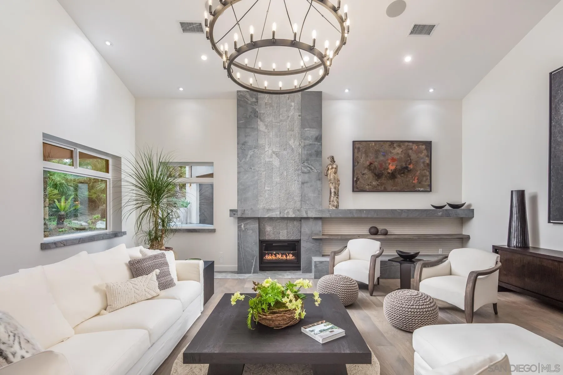 https://cdn.realtyfeed.com/cdn/127/220014564/34fc1d5690819674d3b5e3d8bfe69c24.webp