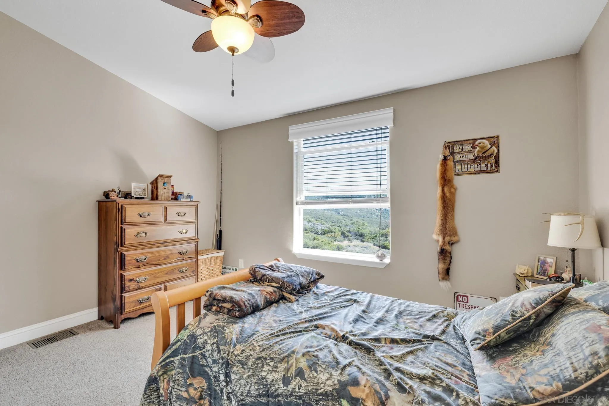 https://cdn.realtyfeed.com/cdn/127/220014789/f477284020d60af86ddd3938f7d595a8.webp