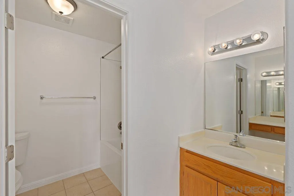 https://cdn.realtyfeed.com/cdn/127/220015229/02846a71c5afa93bff85da3c347f13d7.webp