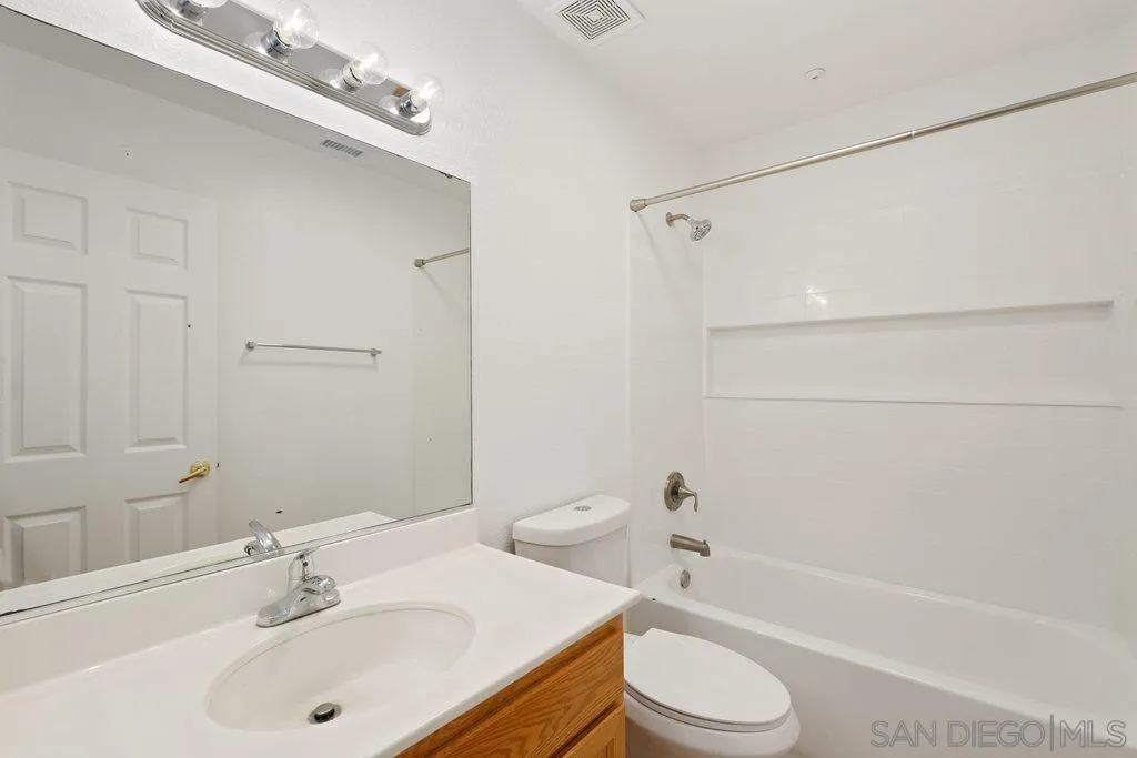 https://cdn.realtyfeed.com/cdn/127/220015229/145b20a15c389e99326ffed7656c630e.webp