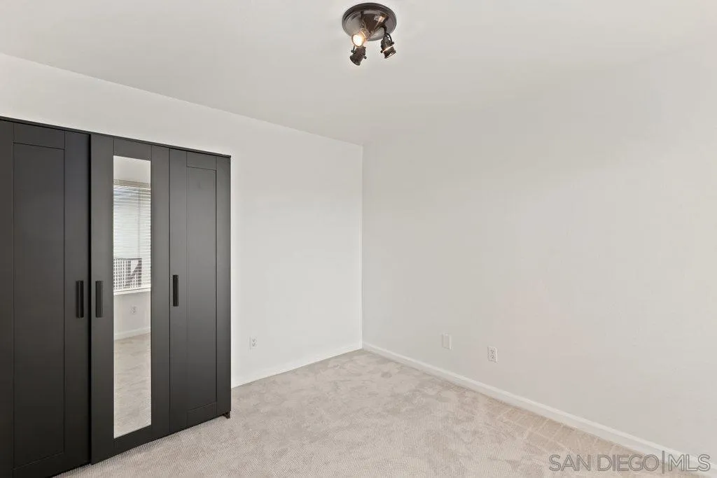 https://cdn.realtyfeed.com/cdn/127/220015229/8473920e895020de828c93864ac8be51.webp