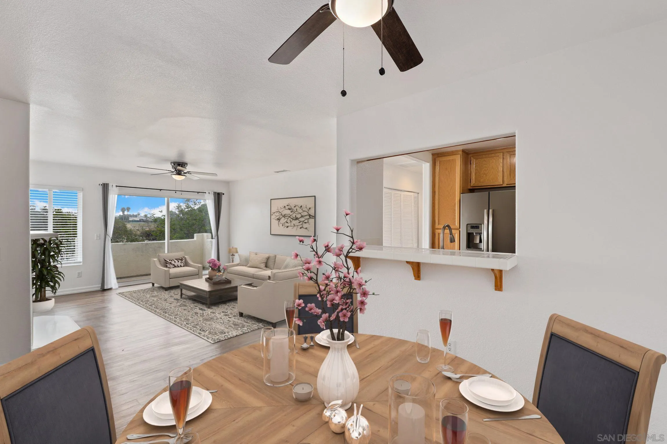 https://cdn.realtyfeed.com/cdn/127/220015229/cec6d65d2b42336a4ef4ebb4fb8ee884.webp