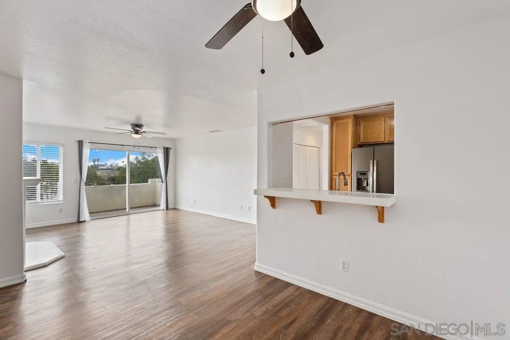 https://cdn.realtyfeed.com/cdn/127/220015229/ea01a56684cc93693c0d42b921da57d6.webp