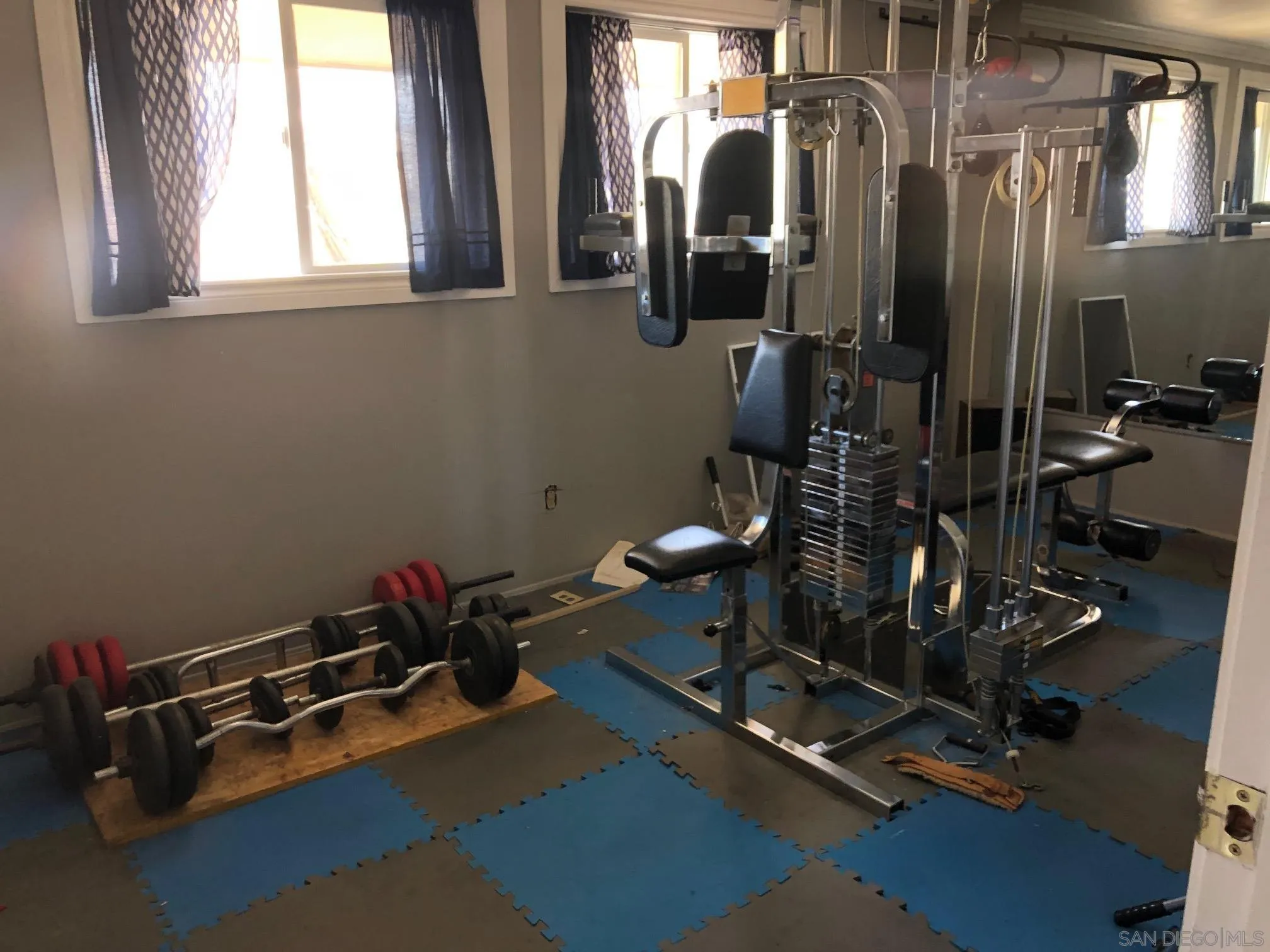 https://cdn.realtyfeed.com/cdn/127/220015300/61096cff3021ea34e4f27d3f20858978.webp