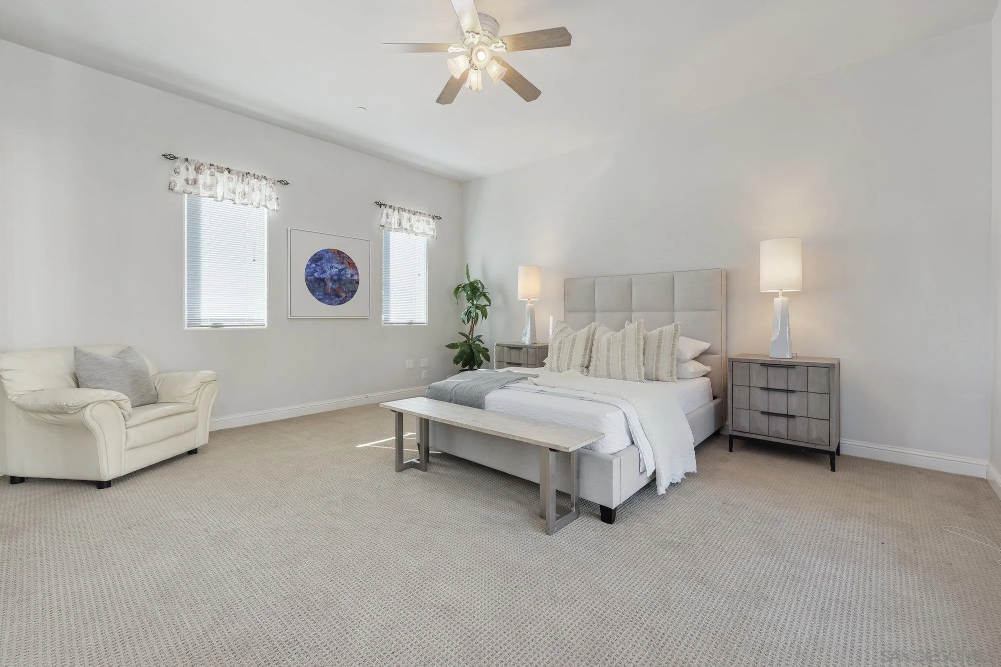 https://cdn.realtyfeed.com/cdn/127/220015632/9ab5369d55a51bfae5c412a735b8bad1.webp