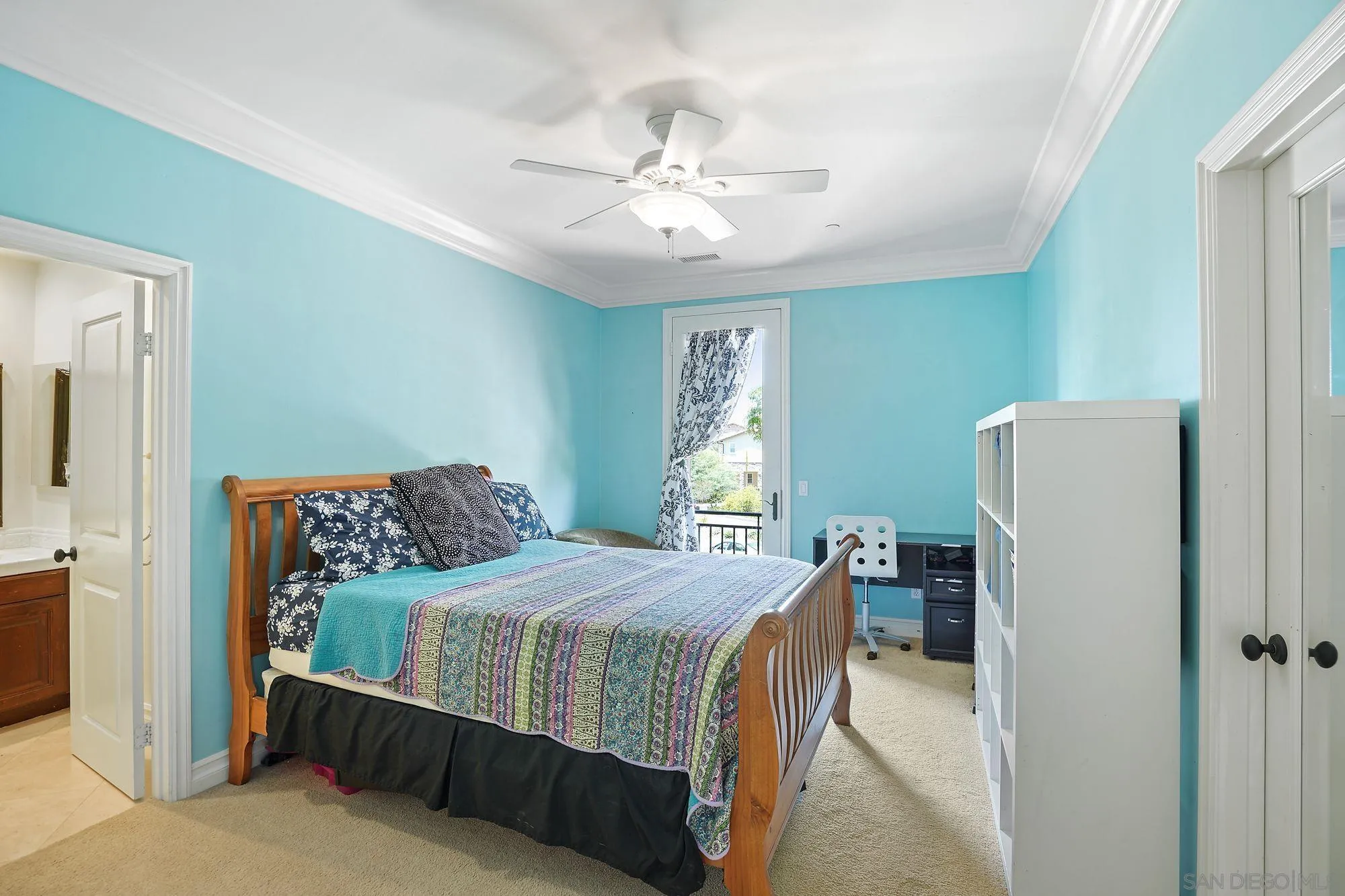 https://cdn.realtyfeed.com/cdn/127/220015897/546cb8320133825bd168503ad69356d8.webp