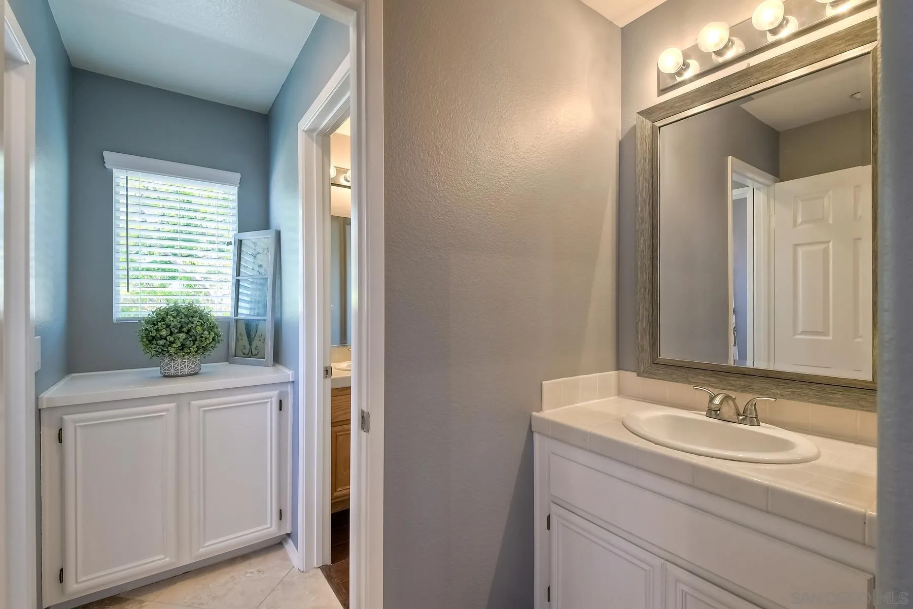 https://cdn.realtyfeed.com/cdn/127/220016315/02e96edcec616c453e577dd2d06afddb.webp