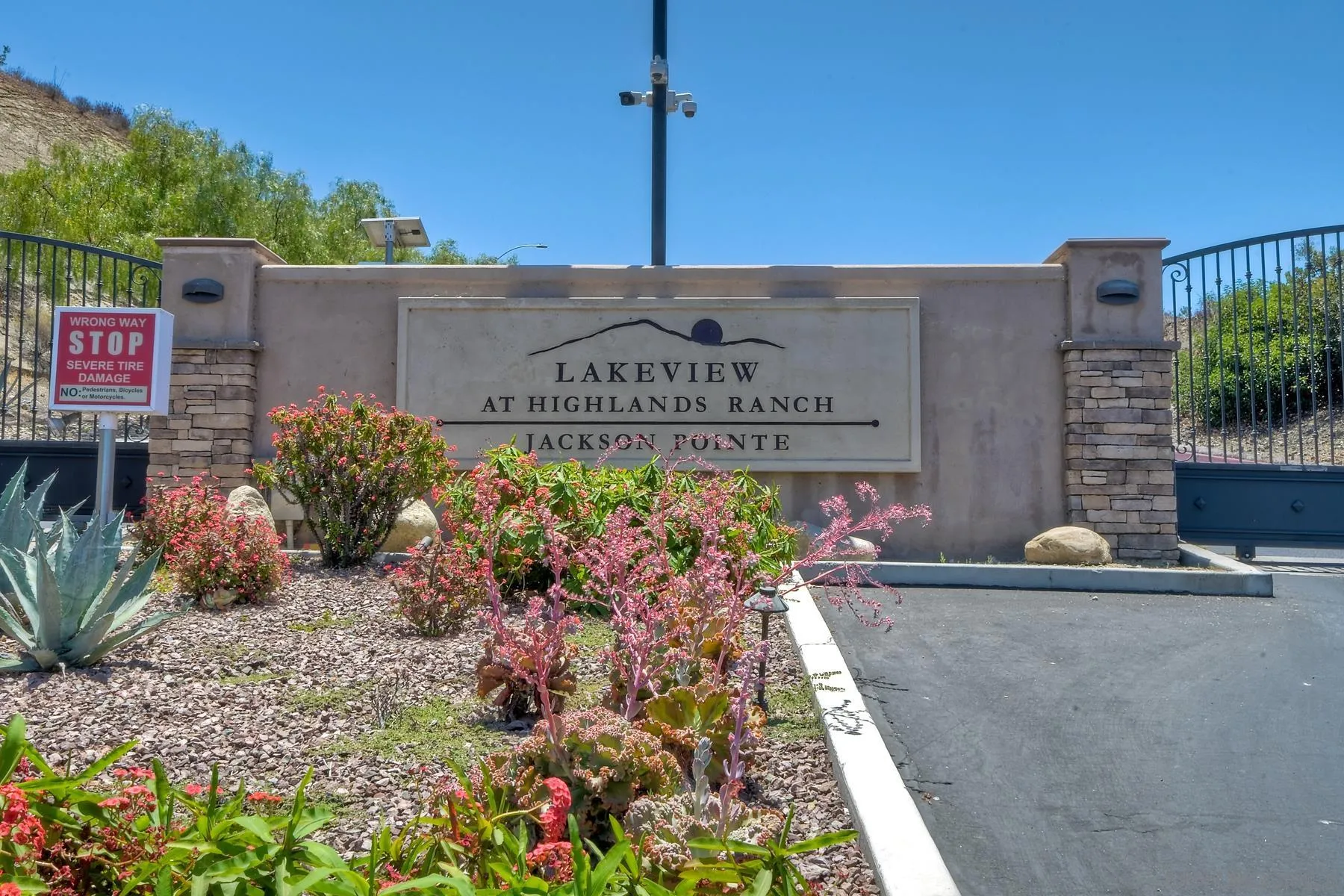https://cdn.realtyfeed.com/cdn/127/220016315/12c7c0363b726a4875b897cb76f46f88.webp