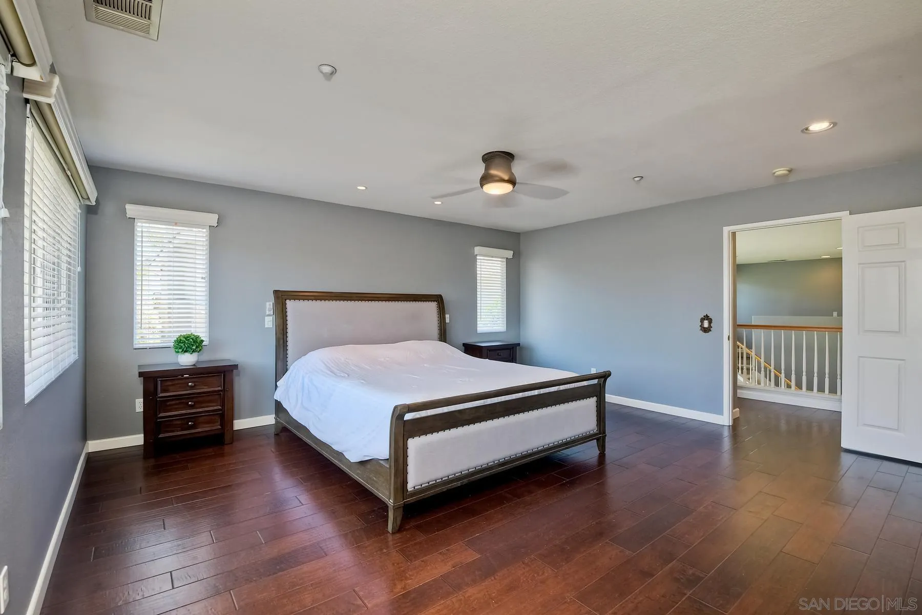 https://cdn.realtyfeed.com/cdn/127/220016315/1957c38afc50d59c4d835a0c87e7f784.webp