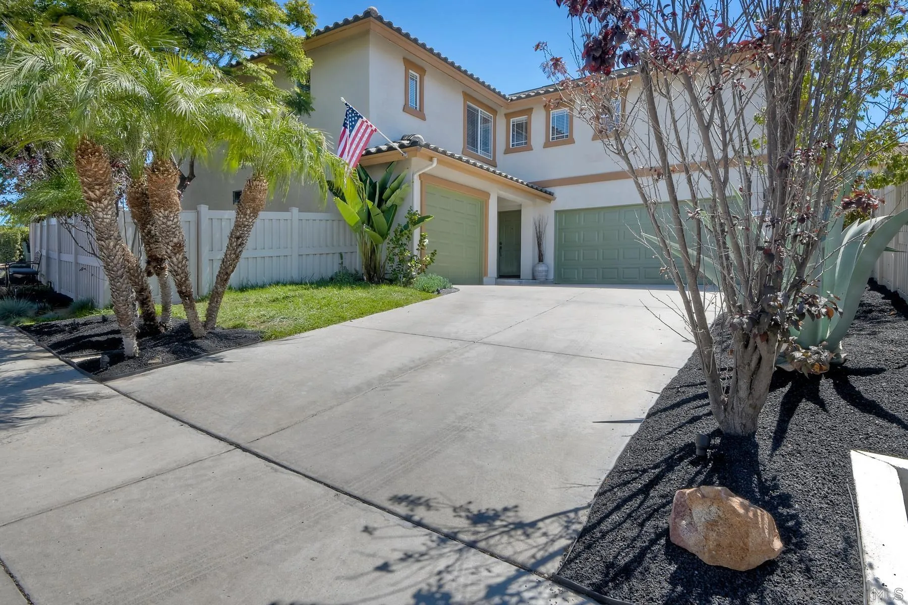 https://cdn.realtyfeed.com/cdn/127/220016315/26c785df9f27068fe48d160d36d02525.webp