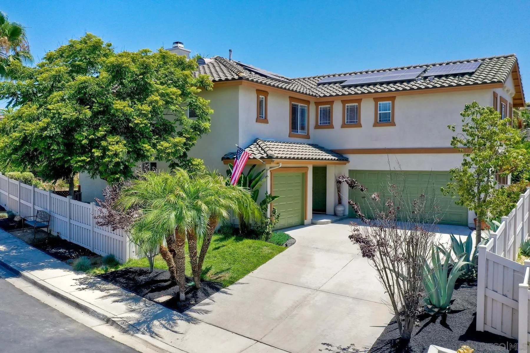 https://cdn.realtyfeed.com/cdn/127/220016315/906359ccf12888410040606c9210ee0d.webp