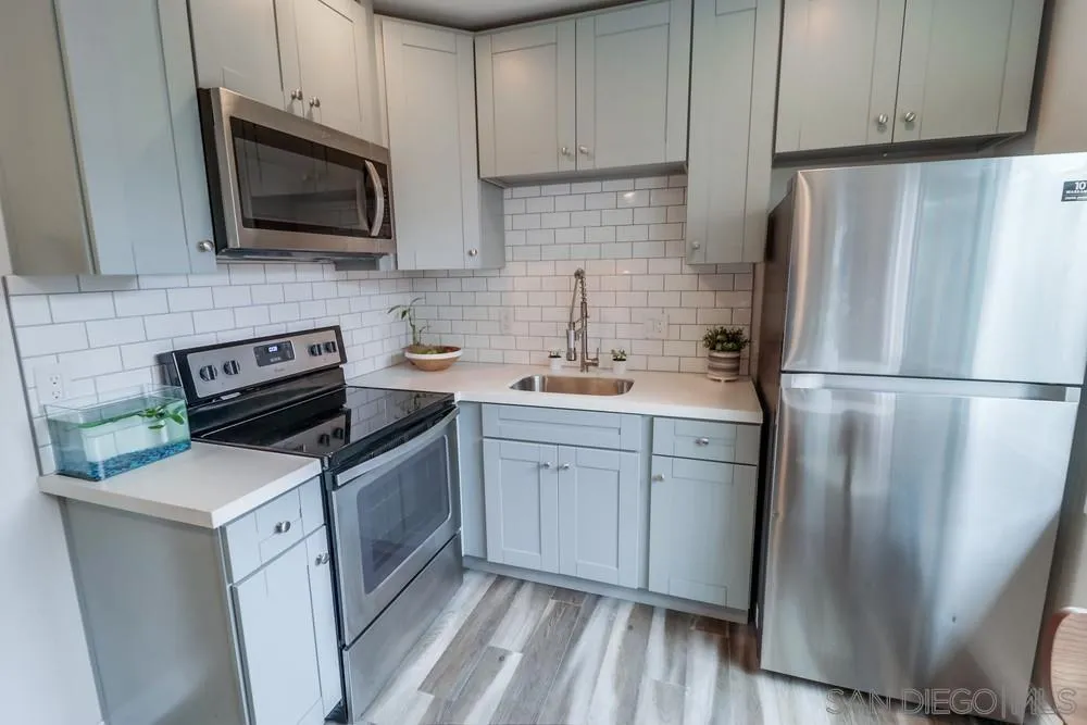 https://cdn.realtyfeed.com/cdn/127/220016369/1c774ca788009cca51b42e8692e323cb.webp