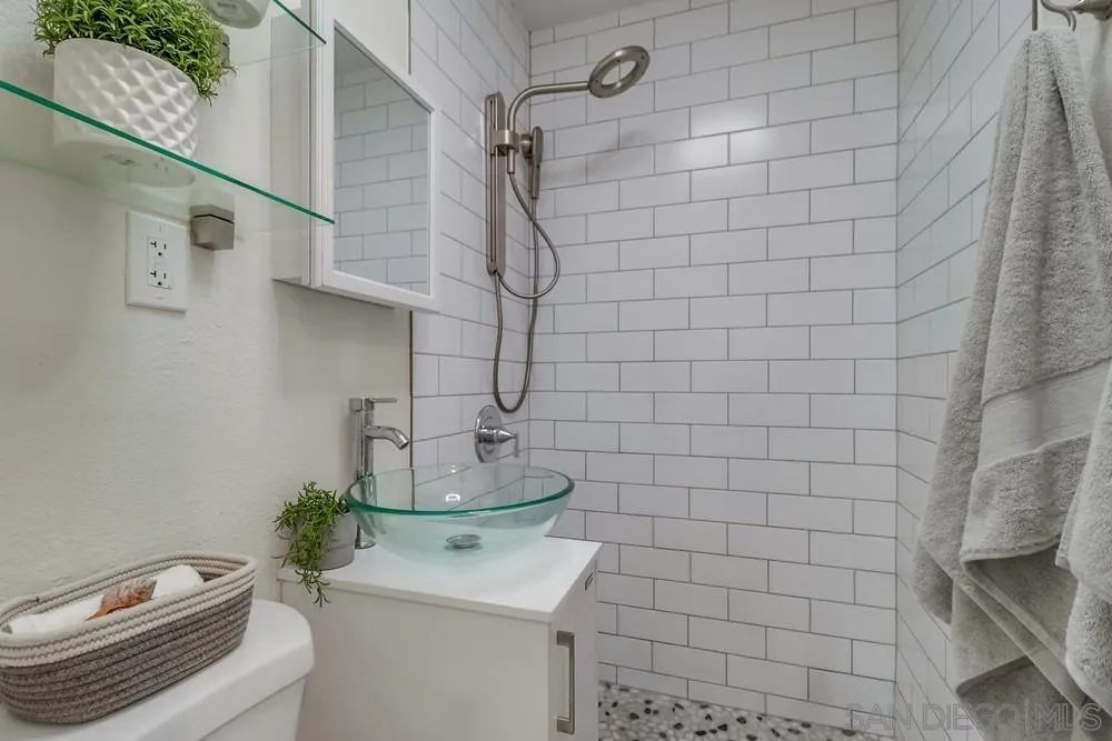 https://cdn.realtyfeed.com/cdn/127/220016369/6a74822ae8da02f6e28a3d8cb143c57d.webp
