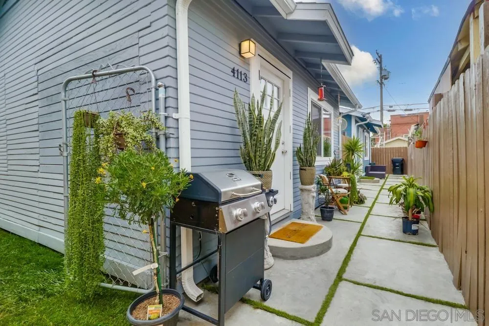 https://cdn.realtyfeed.com/cdn/127/220016369/7eb60d1c57ff9f9d57f800e865577e22.webp