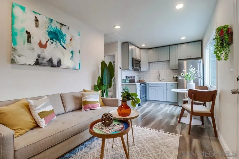 https://cdn.realtyfeed.com/cdn/127/220016369/dec734ca2fcc1d16e8bd1da777bc60bb.webp