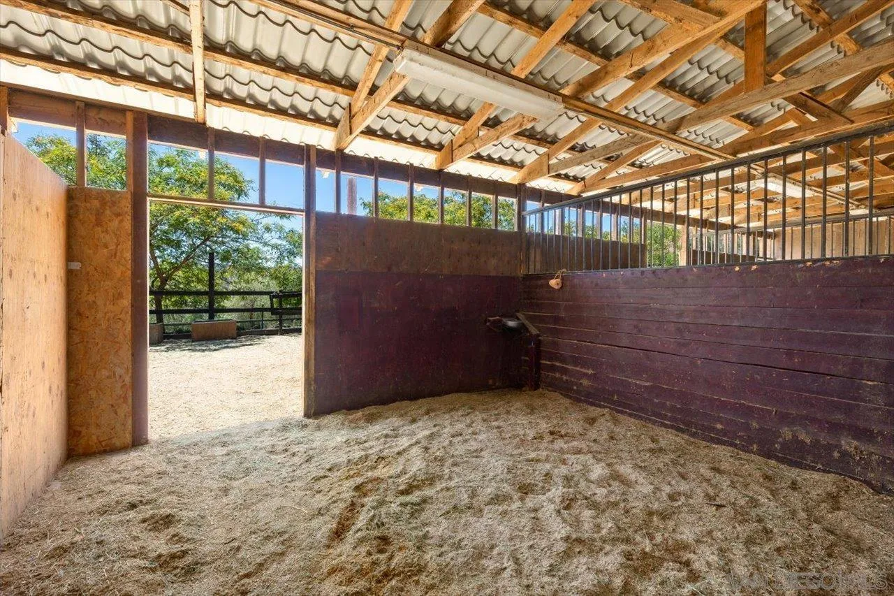 https://cdn.realtyfeed.com/cdn/127/220017309/e53f5650bd5195f08f258c4a02a87051.webp