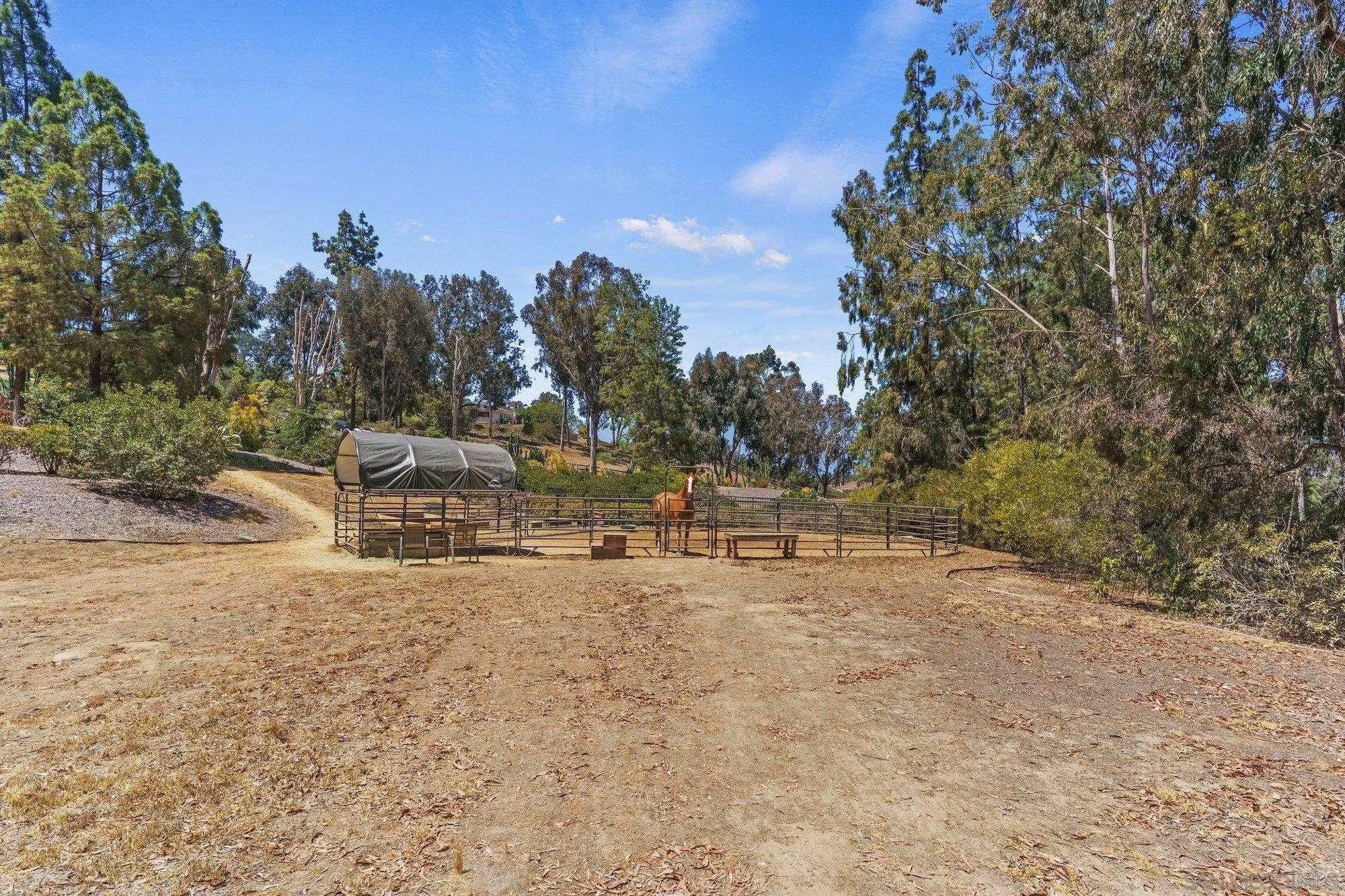 https://cdn.realtyfeed.com/cdn/127/220017529/5afab039336c6547f6732f9c67204641.webp