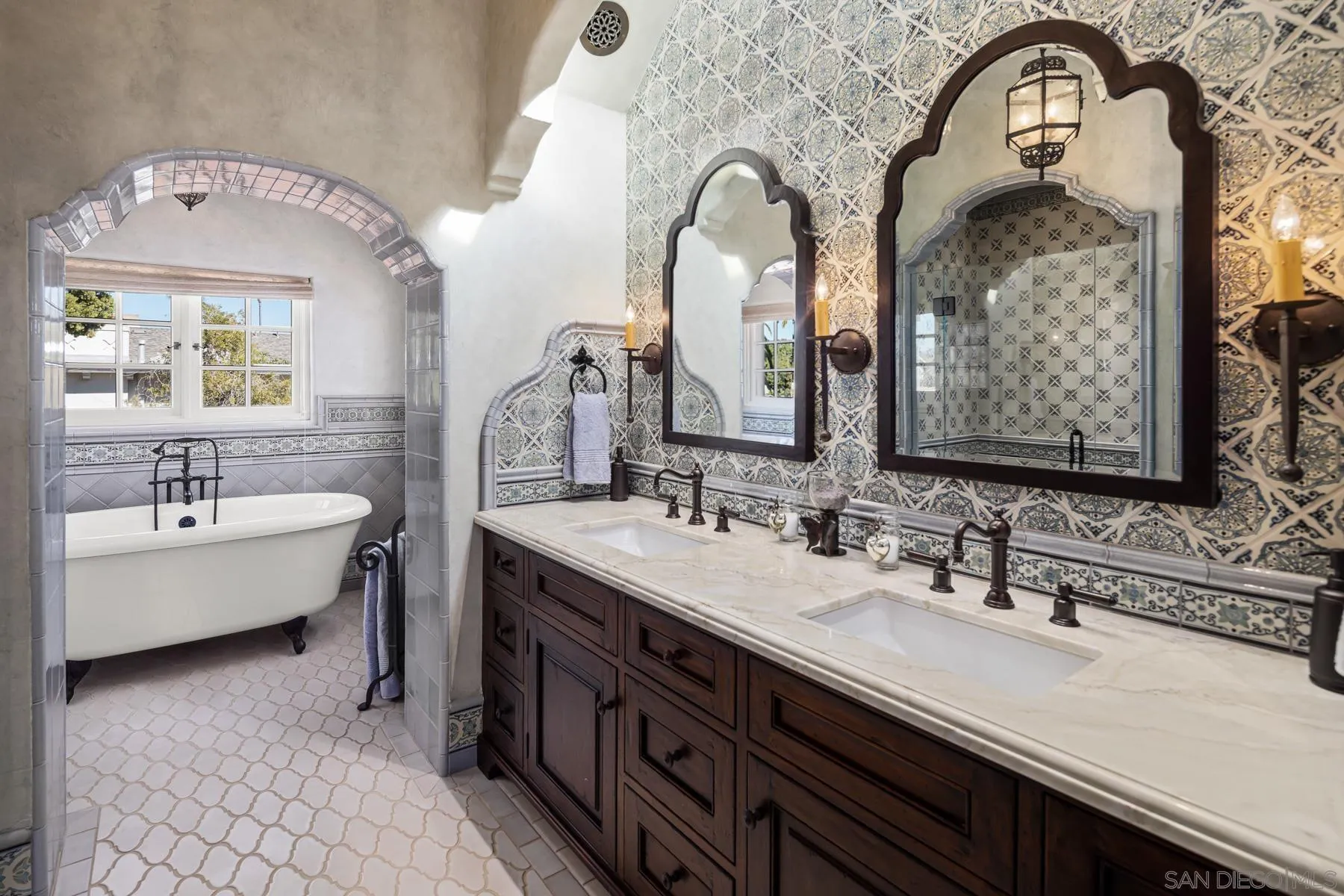 https://cdn.realtyfeed.com/cdn/127/220018543/1d12a437ad5e917d27683a37420147dc.webp