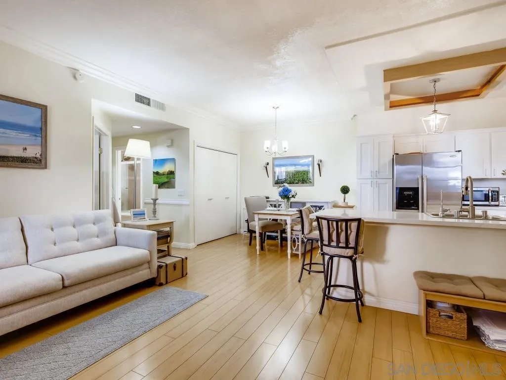 https://cdn.realtyfeed.com/cdn/127/220018742/655e23c4b2c6279ad7515e9c1a93796c.webp