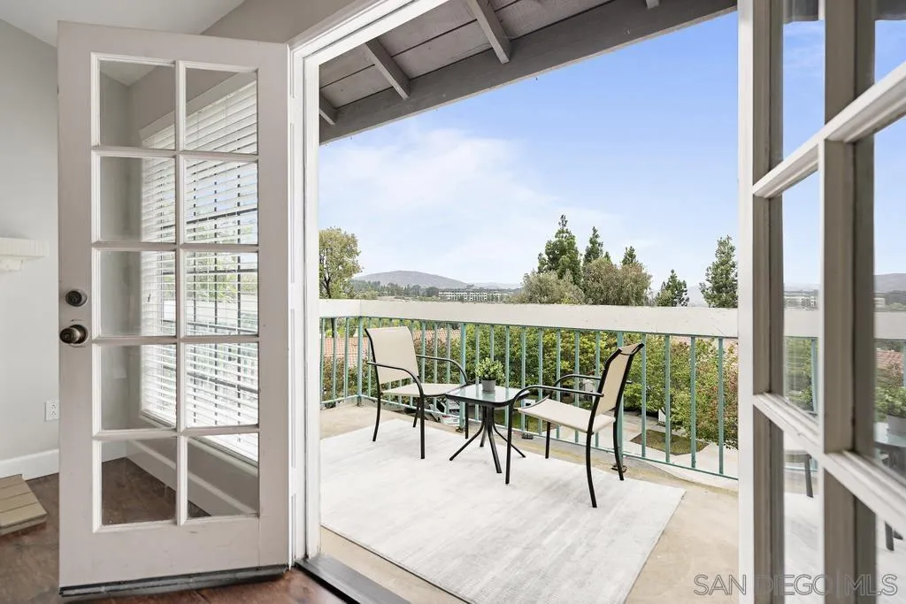 Photo #5: 220018904 Listing 