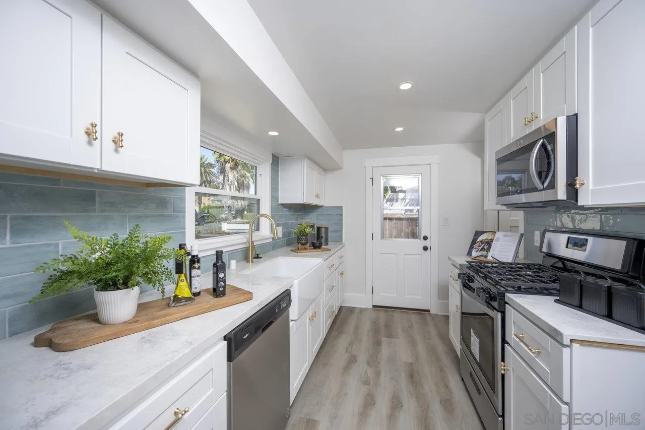 https://cdn.realtyfeed.com/cdn/127/220019091/ef739b5e7167c0547387e328d6353c40.webp