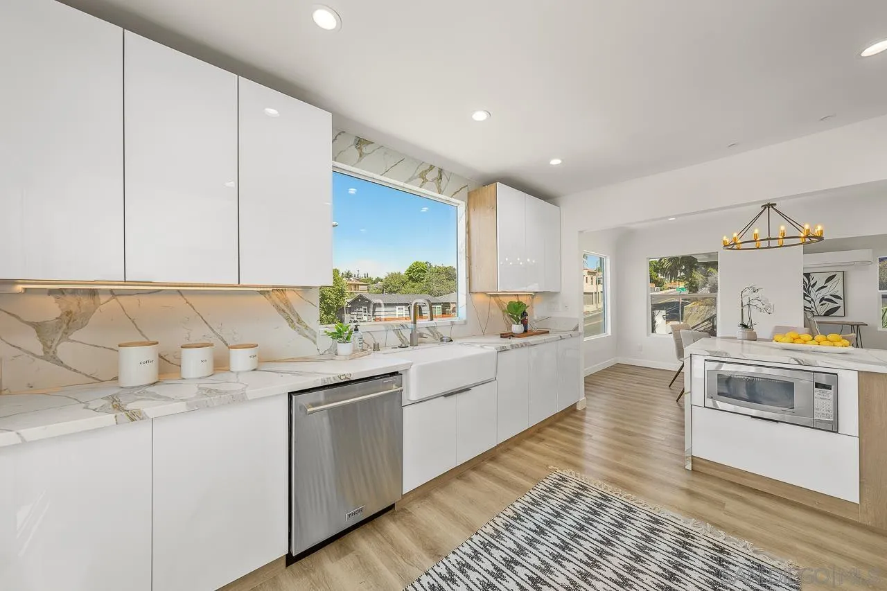 https://cdn.realtyfeed.com/cdn/127/220019515/746223b9e2c747b308825d9d4b07002d.webp