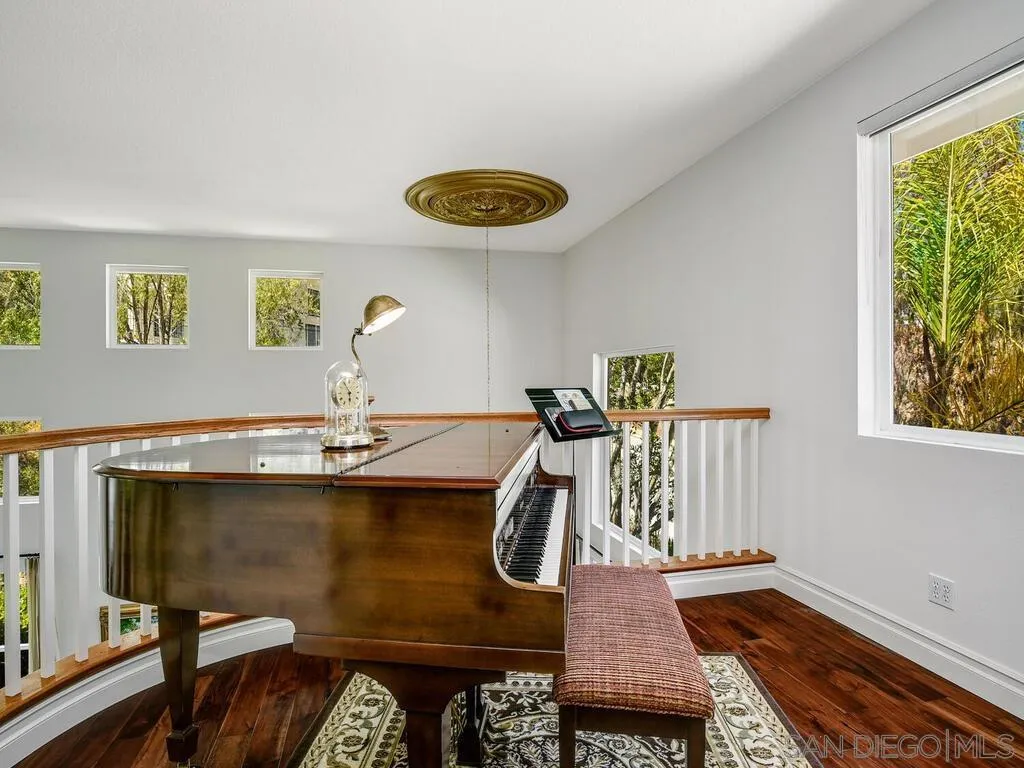 https://cdn.realtyfeed.com/cdn/127/220019679/141e9640180f442358bd1c7ba0baf608.webp