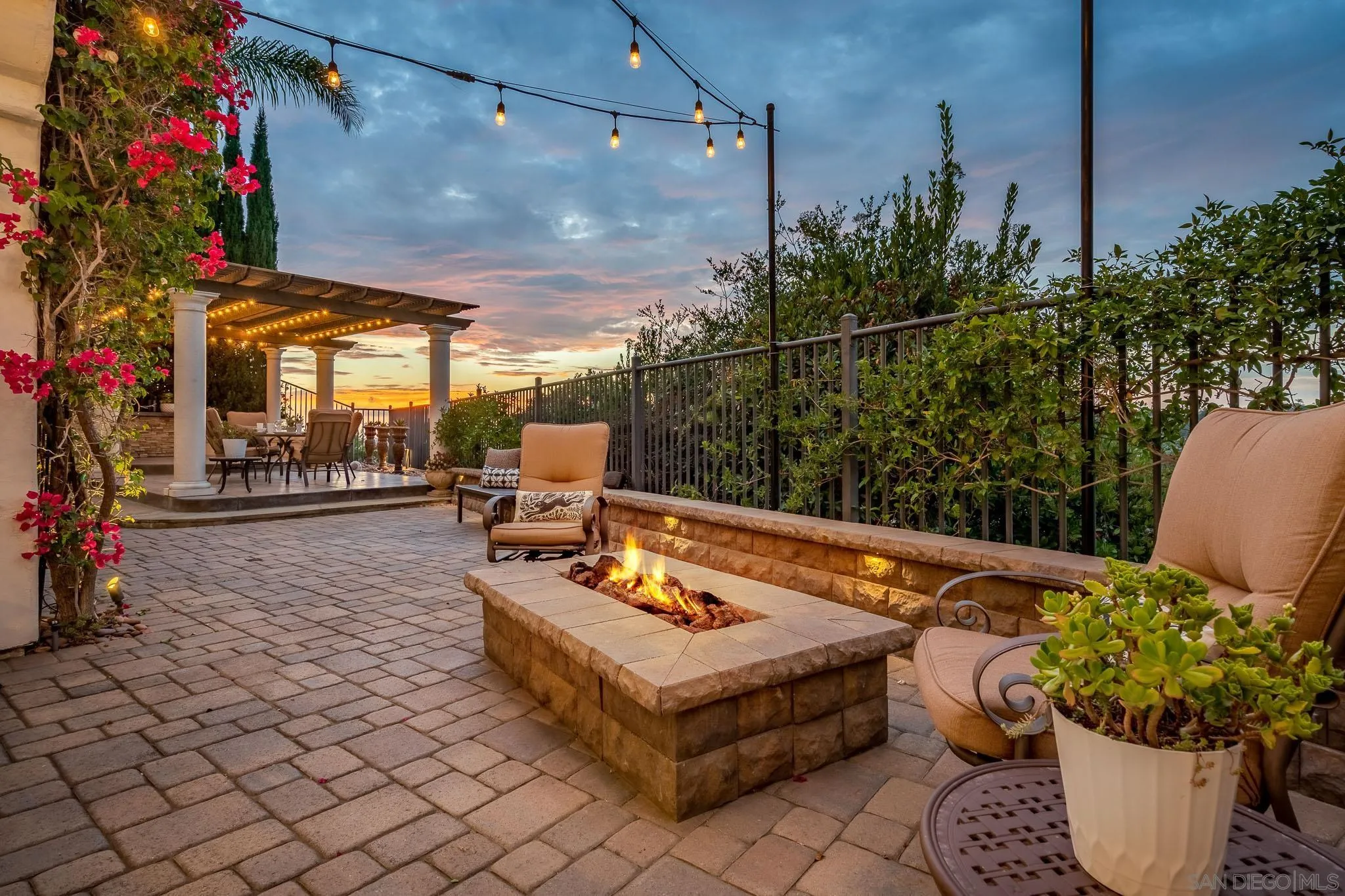 https://cdn.realtyfeed.com/cdn/127/220020473/99a115887b4d3056a53242634787291e.webp
