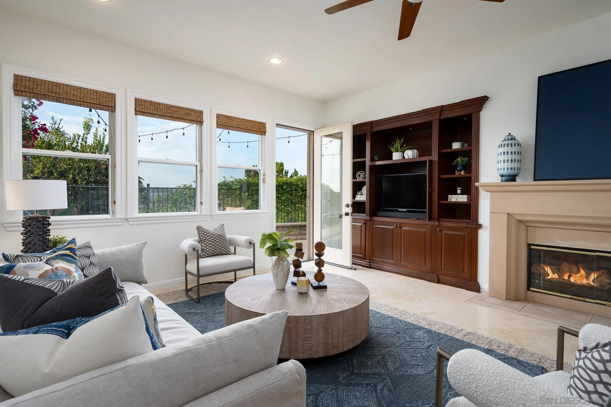 https://cdn.realtyfeed.com/cdn/127/220020473/c032f2d94228cb3ff94264d2a026ee69.webp