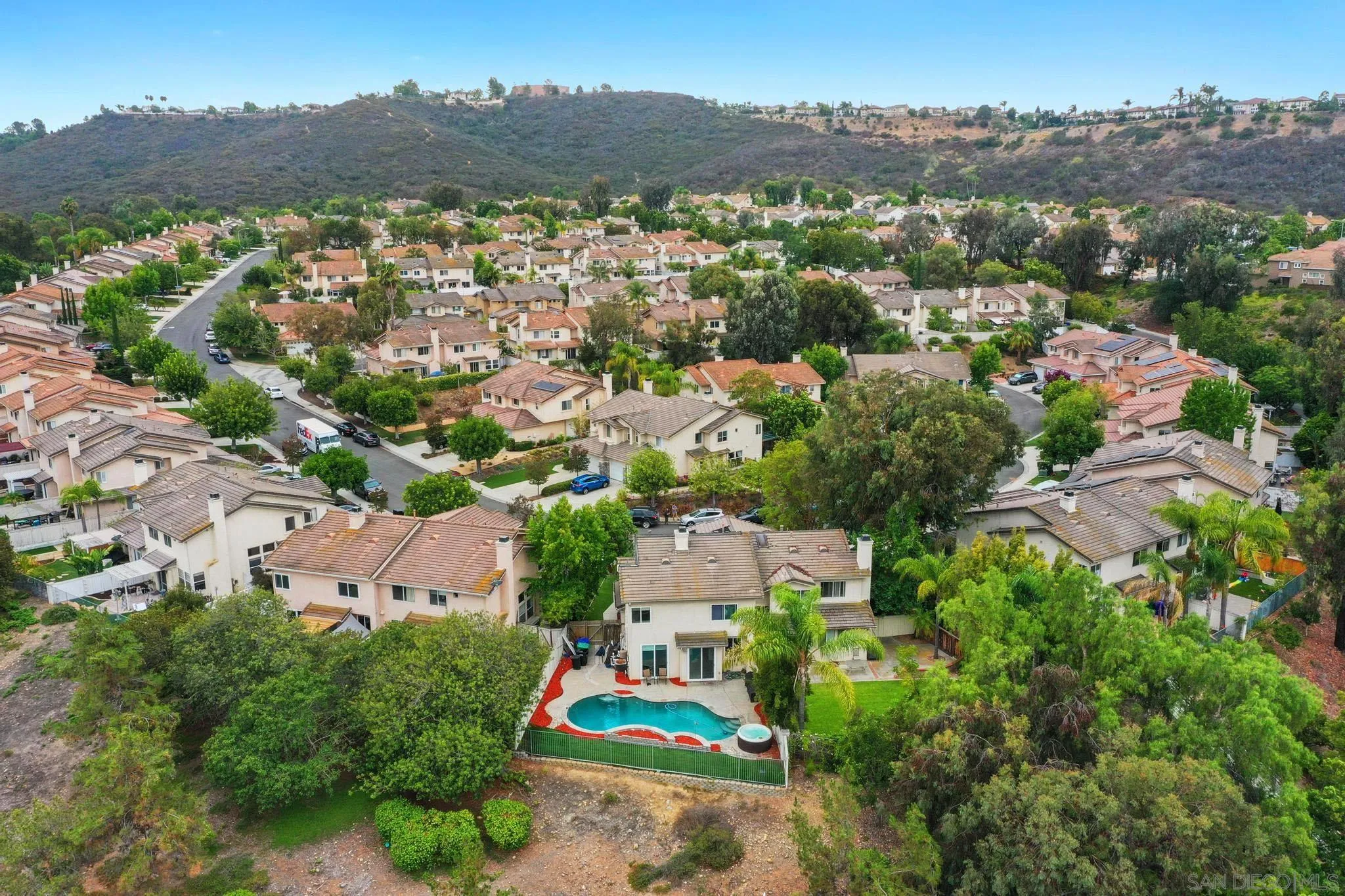 https://cdn.realtyfeed.com/cdn/127/220020513/33725427b05d66fb49a586233b045467.webp