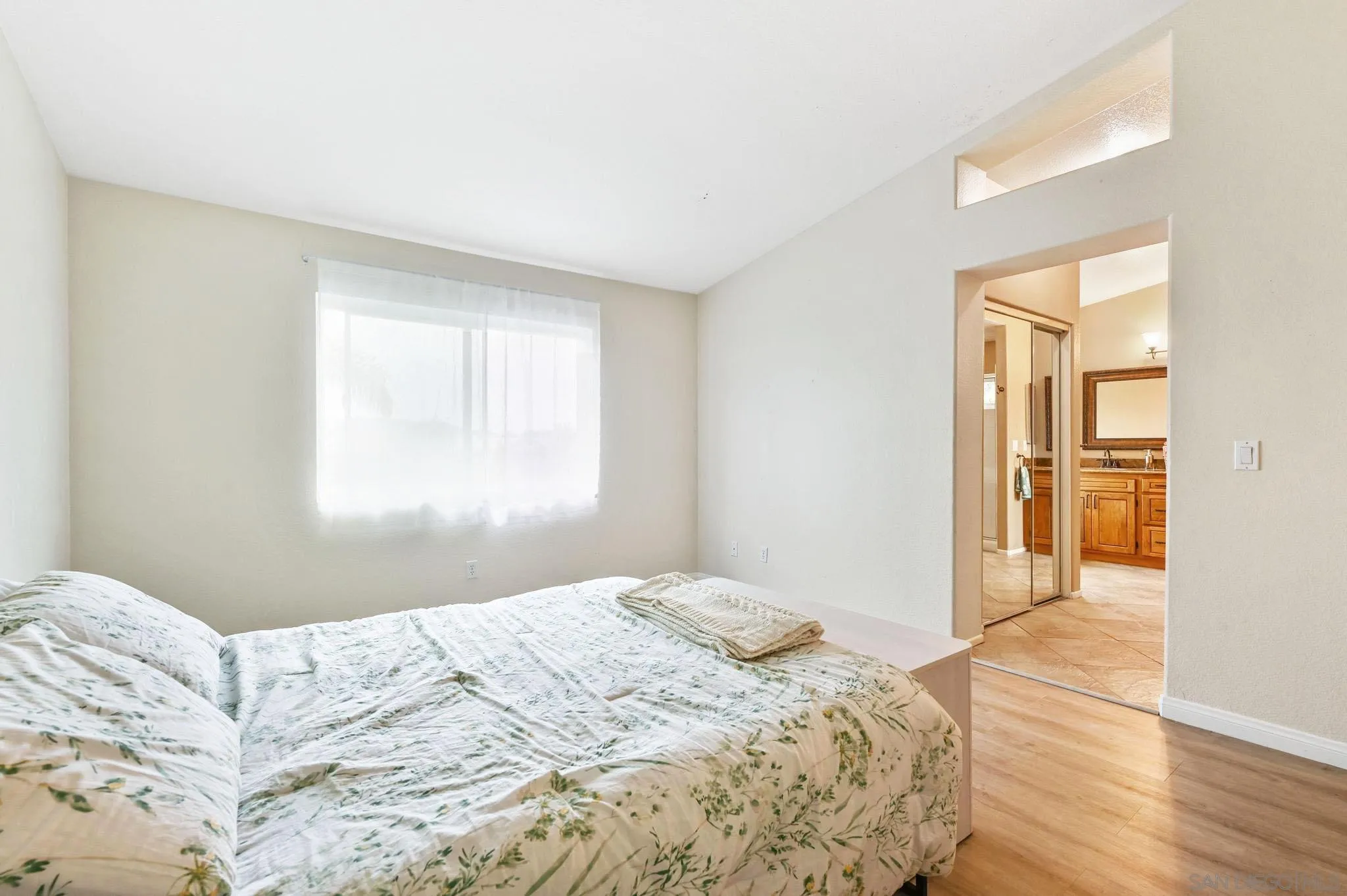 https://cdn.realtyfeed.com/cdn/127/220020513/64d59ec1f58fa279e1c1fdd2044bdeb7.webp