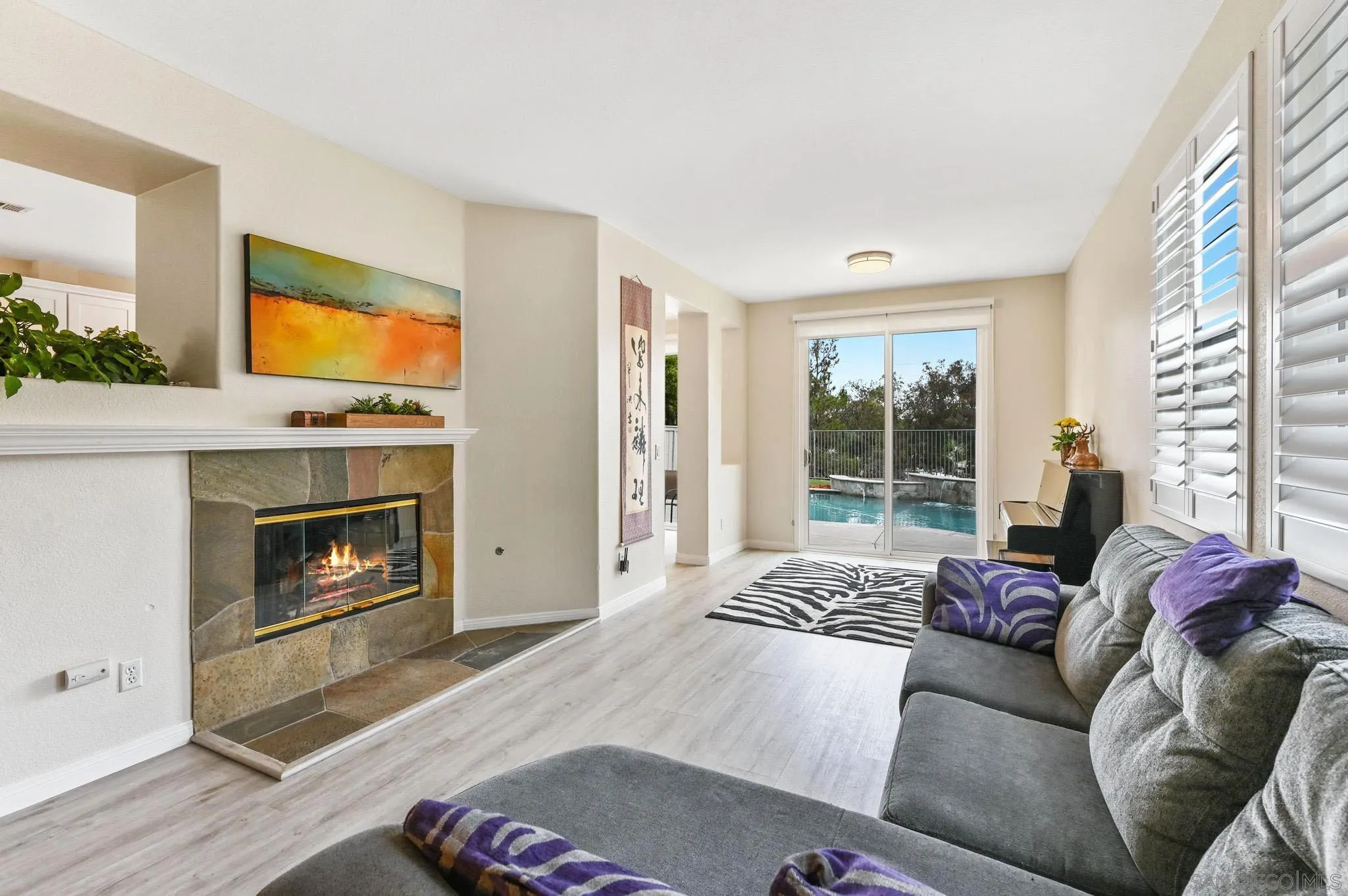 https://cdn.realtyfeed.com/cdn/127/220020513/78debcce0ec286260a26c2641d4eb349.webp