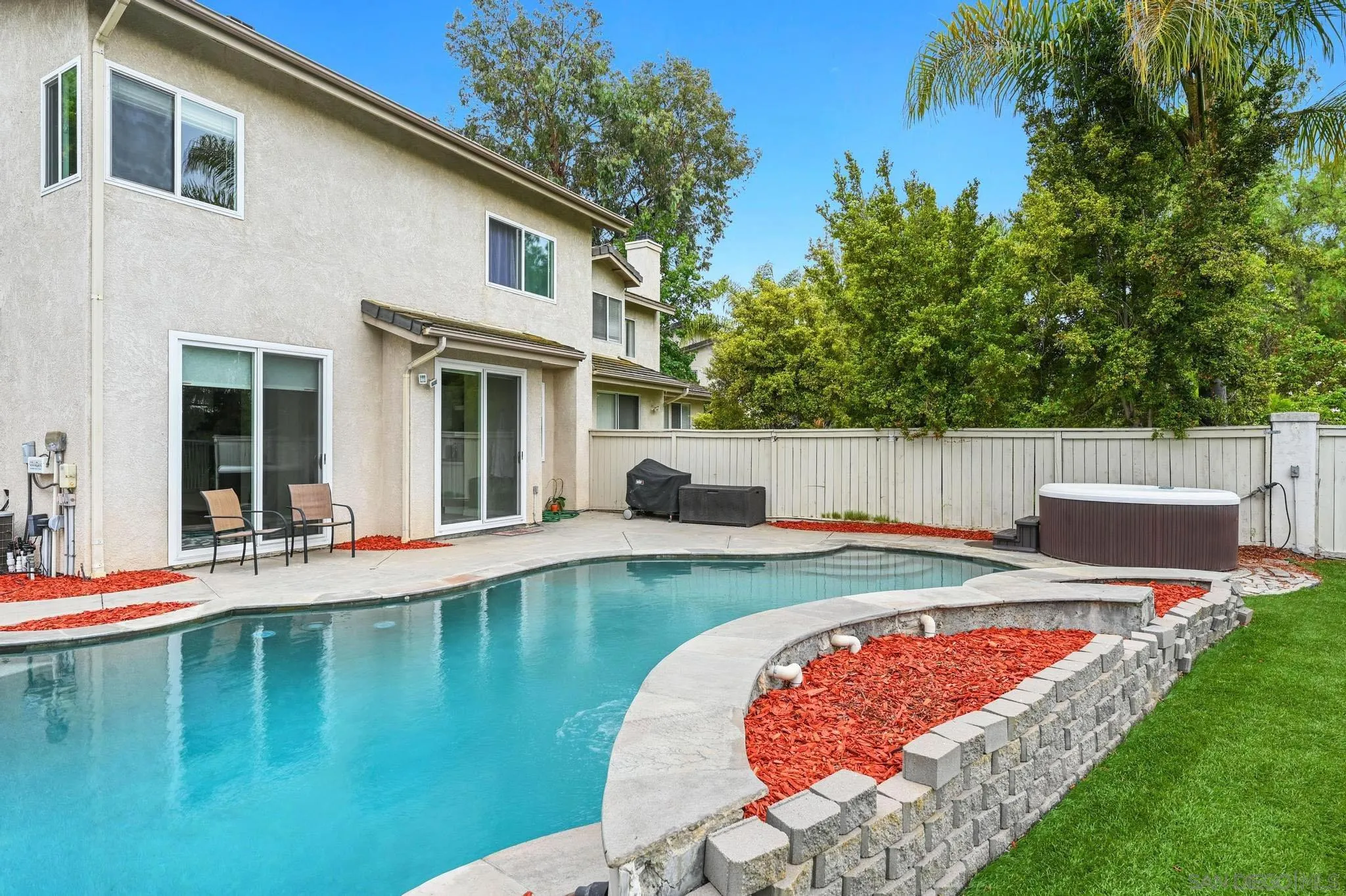 https://cdn.realtyfeed.com/cdn/127/220020513/c75efedfbb85cead06e1c728f1a93413.webp