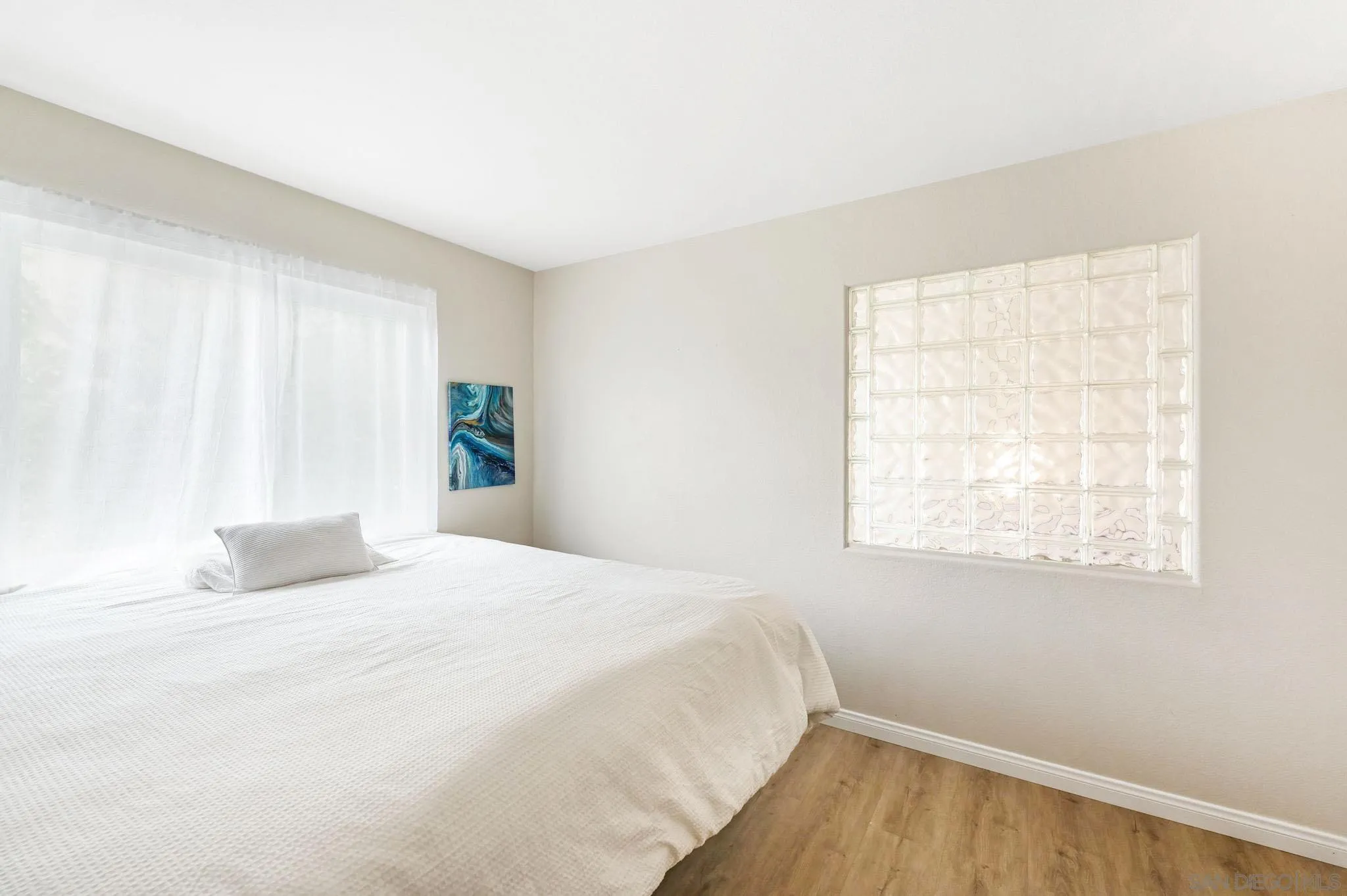 https://cdn.realtyfeed.com/cdn/127/220020513/e24abd22fd97779b23dac6417f8ee788.webp