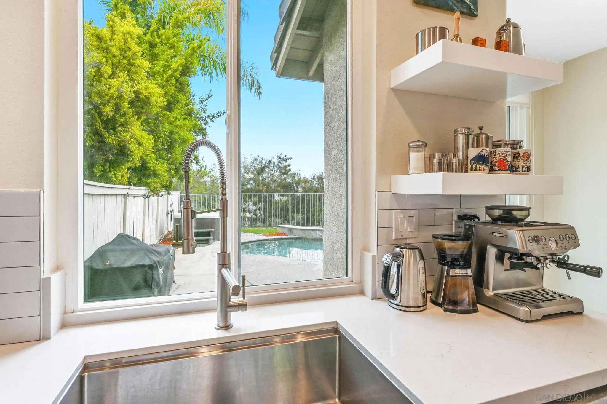 https://cdn.realtyfeed.com/cdn/127/220020513/e3742a3573ec1ca8e54c78df13eff8c4.webp