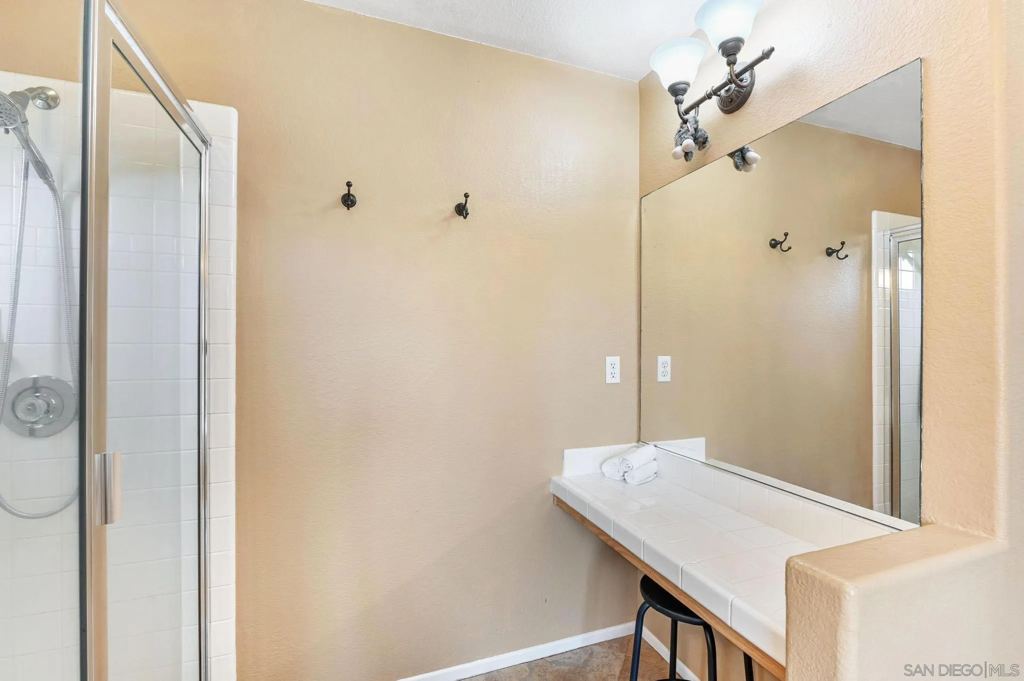 https://cdn.realtyfeed.com/cdn/127/220020513/eba0efee02f9be2b637f7a1d9667eb4f.webp